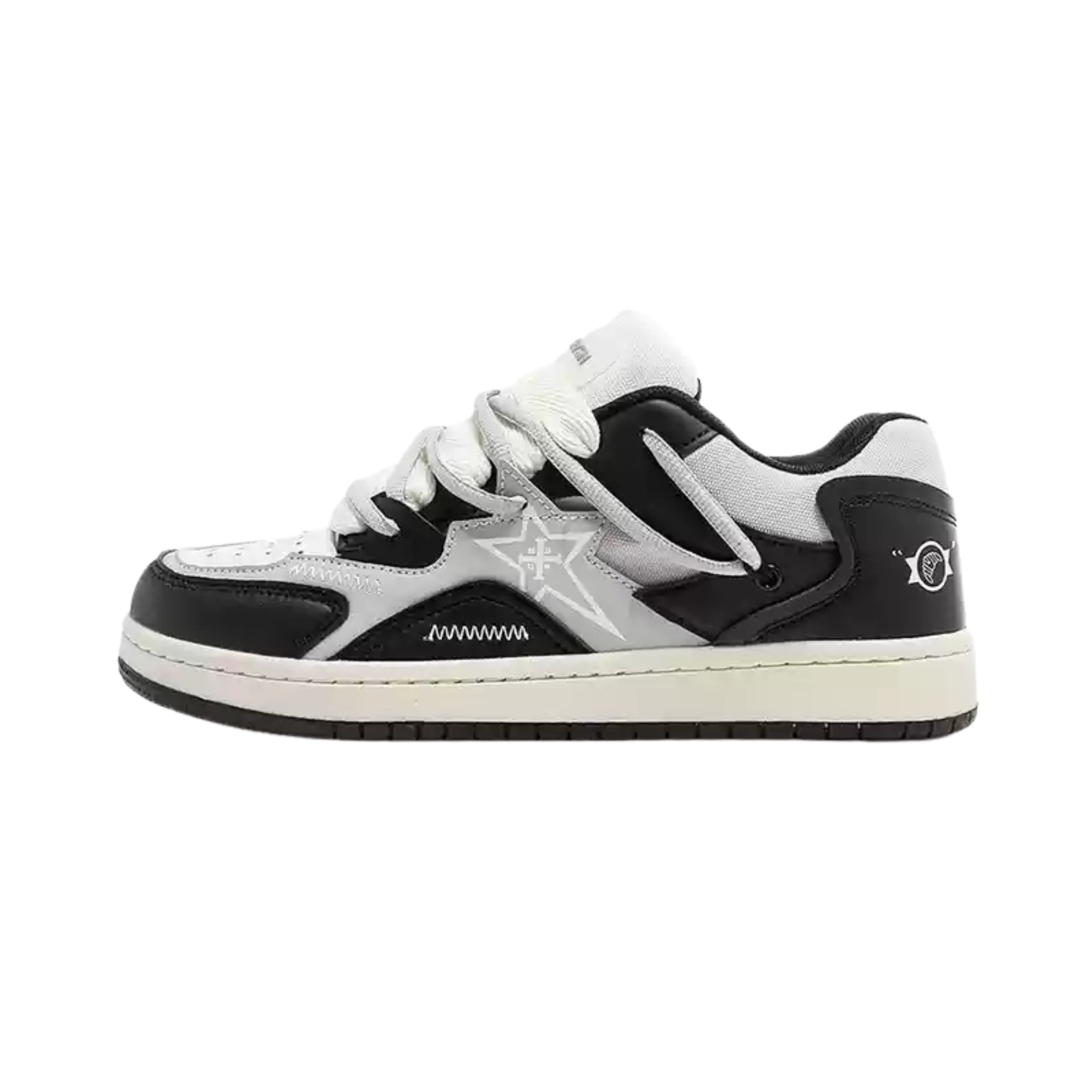 LUNARE — SNEAKER
