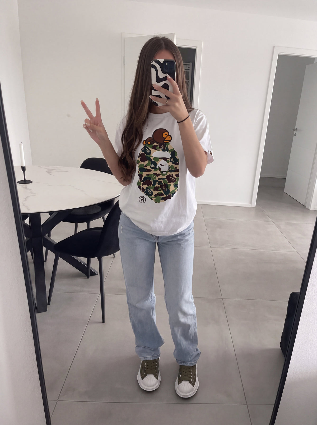 SLEEPY APE TEE